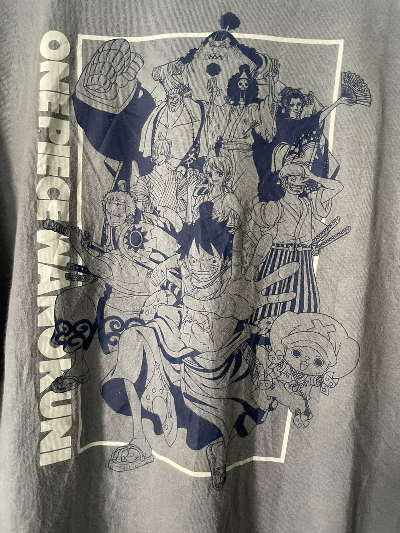 Thrashed Faded One Piece X Uniqlo - 1