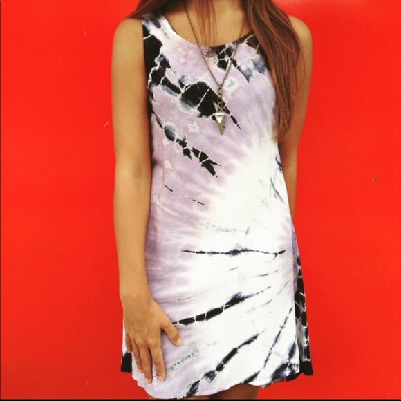 Darlove Jones - Tie Dye Sleeveless Dress - 3