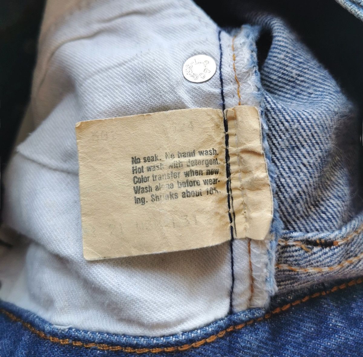 Vintage Levis 501 - 2