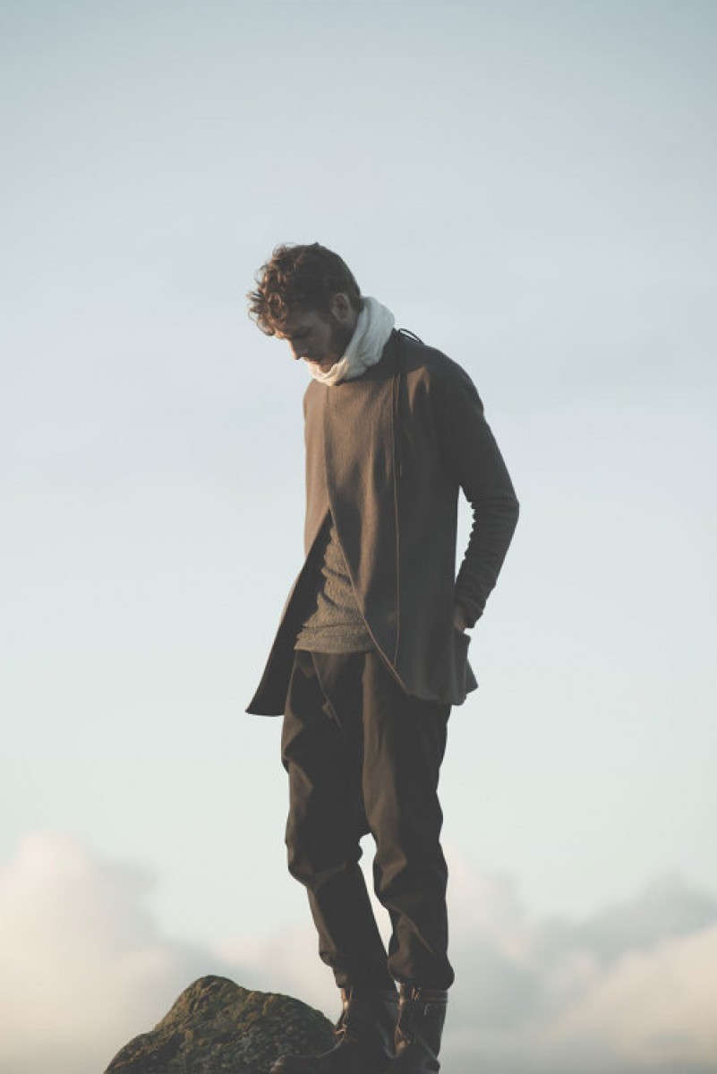 Karbon - Destroyed wool coat.Runs like Julius or RIck Owens coats - 1