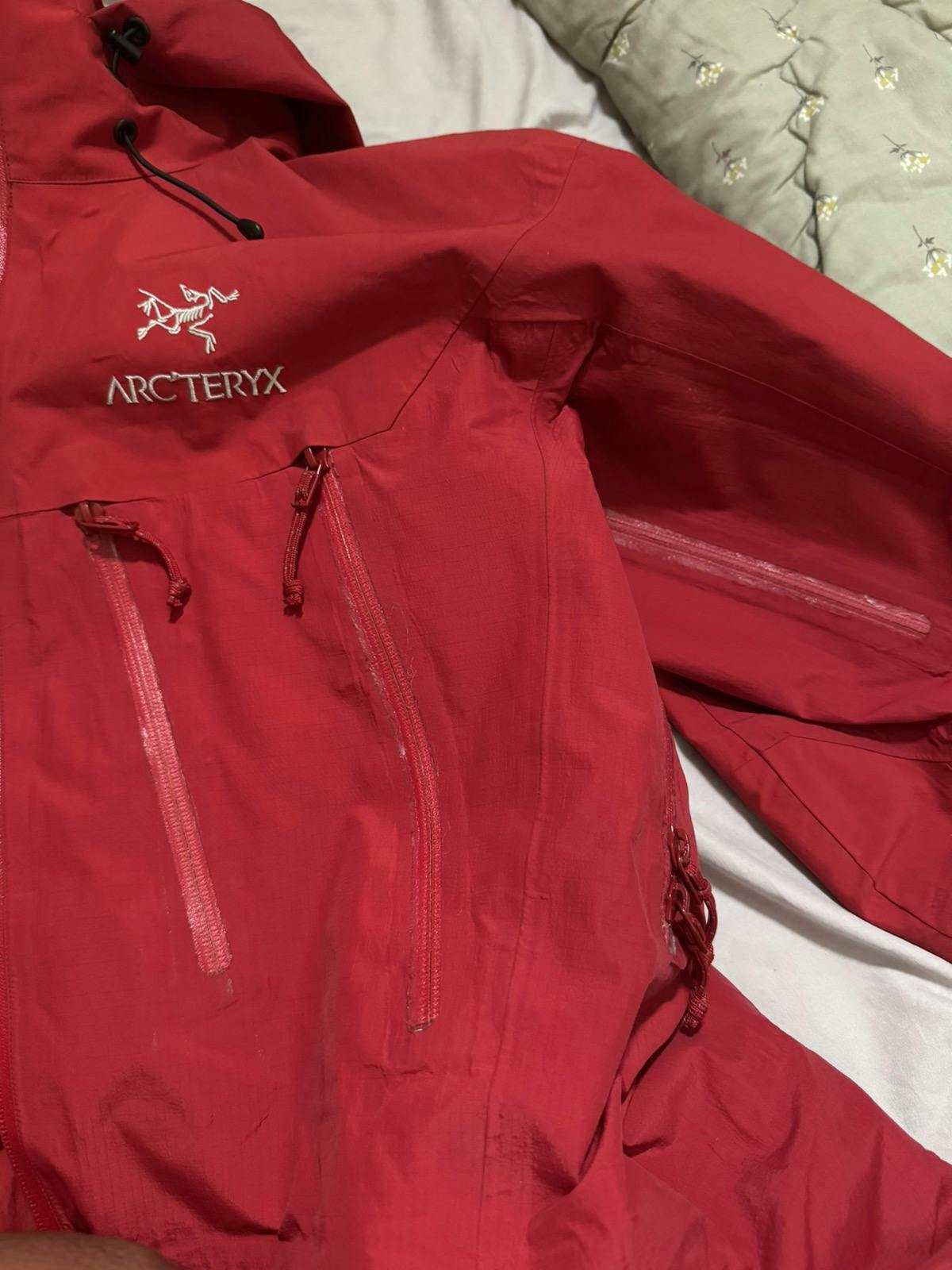 Arcteryx Theta AR Goretex Jacket Apple Red Made in Canada - 12