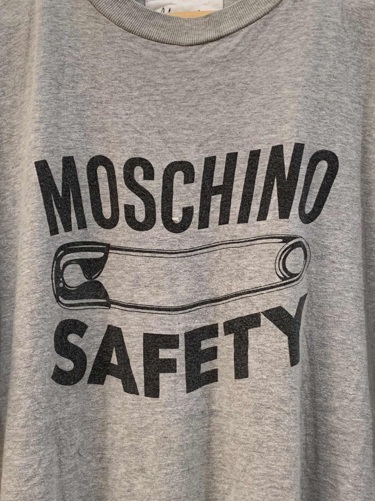 Moschino Safety graphic tee - 6