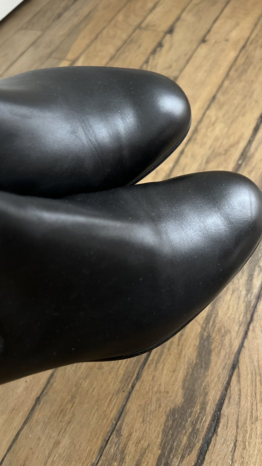 matte black leather chelsea boots . maison margiela . - 19