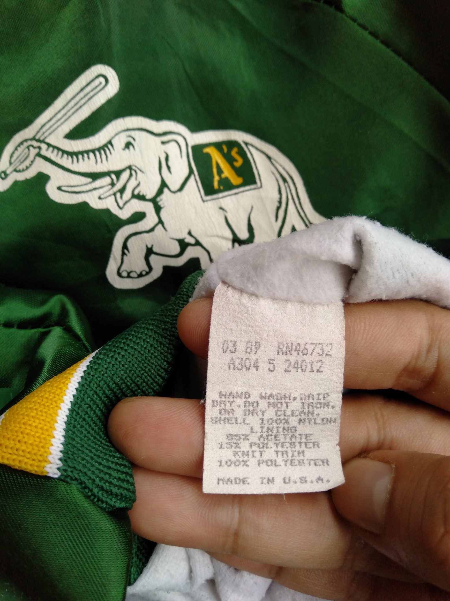 1989 Chalkline Oakland Athletics Arch Spellout vintage satin jacket - 16