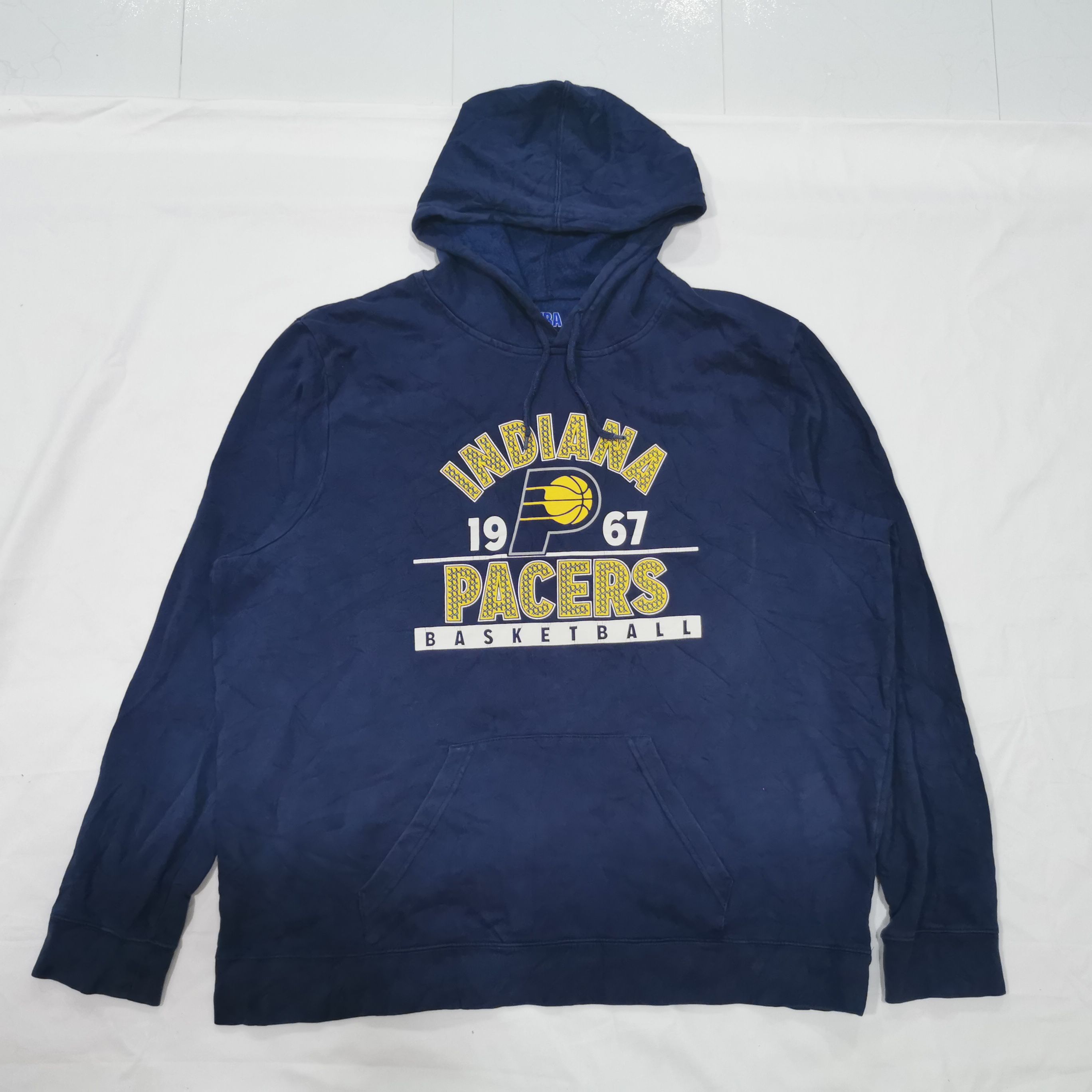 Vintage NBA Indiana Pacers Basketball Oversize Hoodie - 1