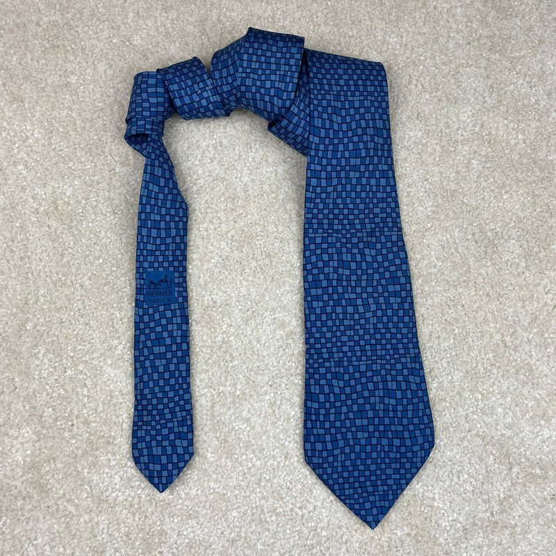 Hermes Silk Tie 7679 TA Squares - 1