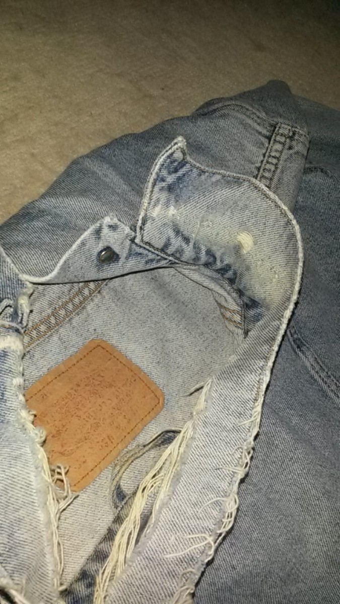 Unique Vintage Distressed Used Light Denim Jacket - 19