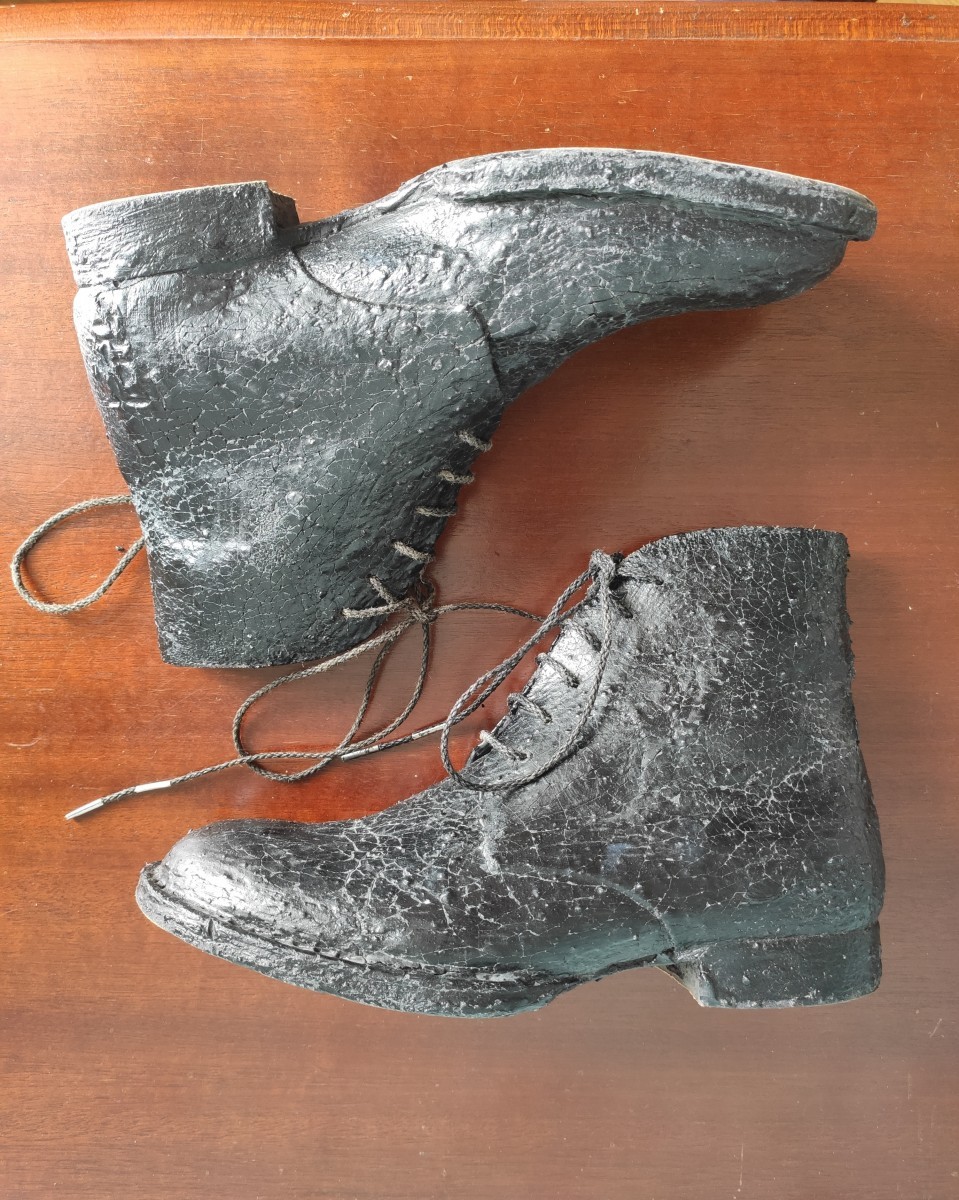 Barny Nakhle - Coated crack leather boots.Like Carol Christian Poell - 3