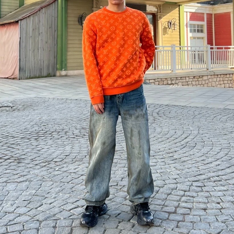  Louis Vuitton LV orange full-print logo sweatshirt - 5