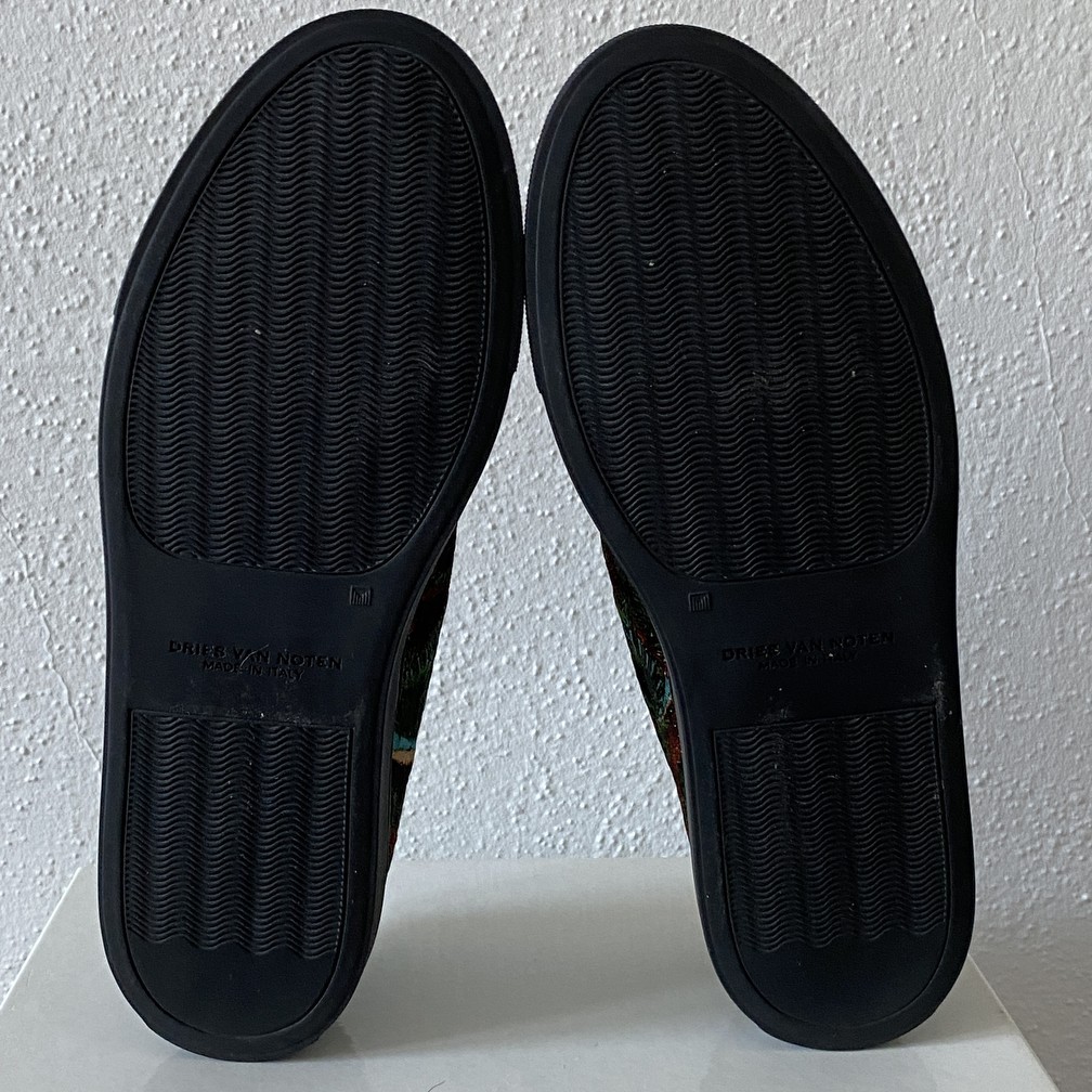 Embroidered Slip On 41 - 11