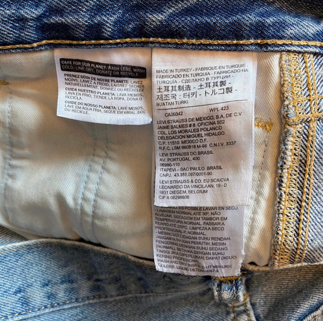 Off-White Levi's ow Edition Destroyed Jeans - 6