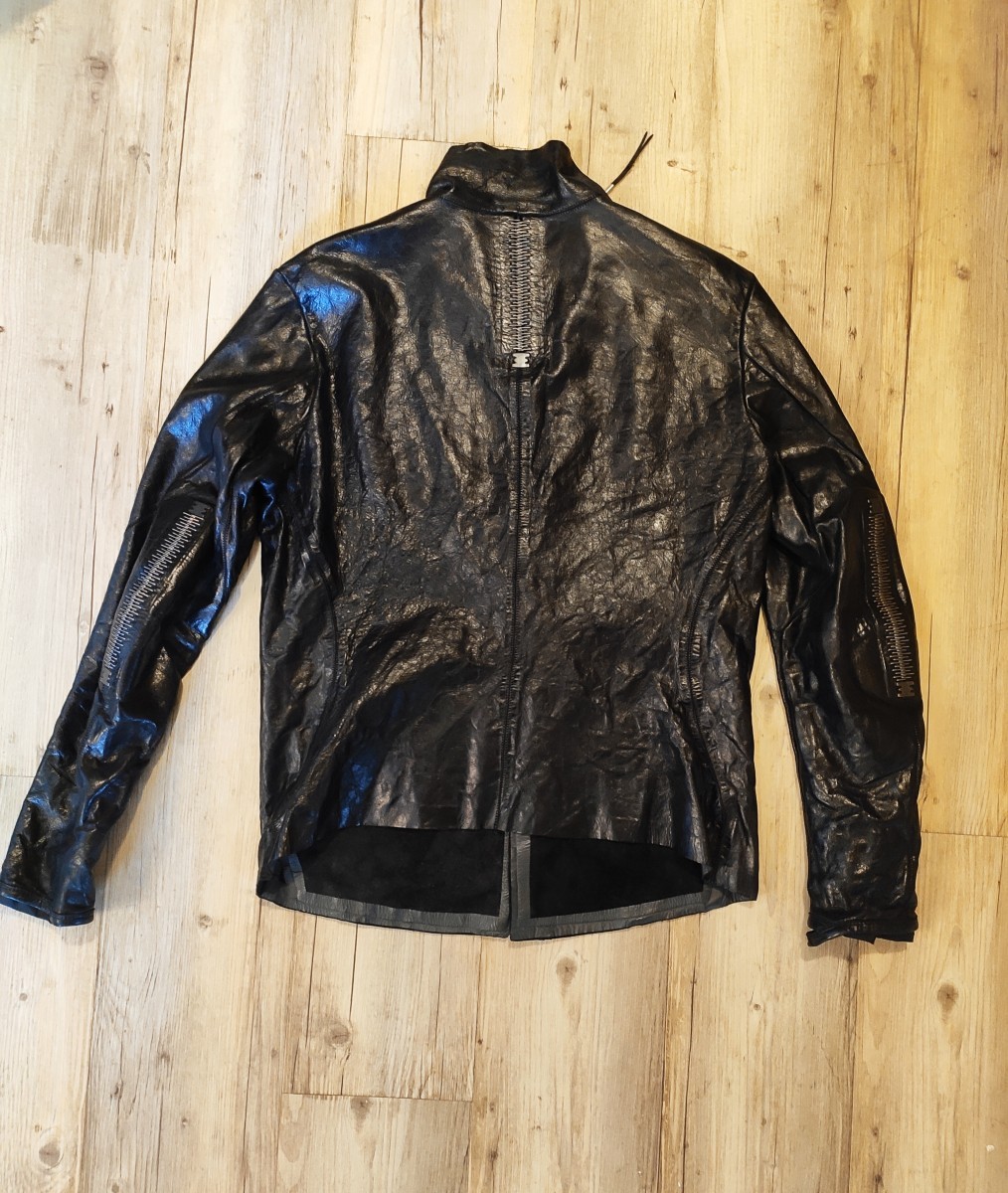 Black high-neck unlined asymmetric leather jacket - 11