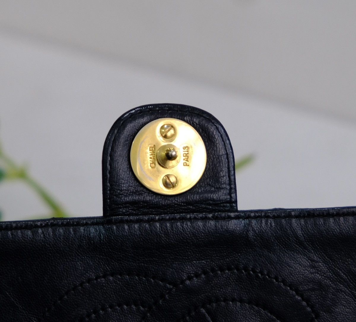 Vintage CHANEL black lambskin medium half flap shoulder bag - 18