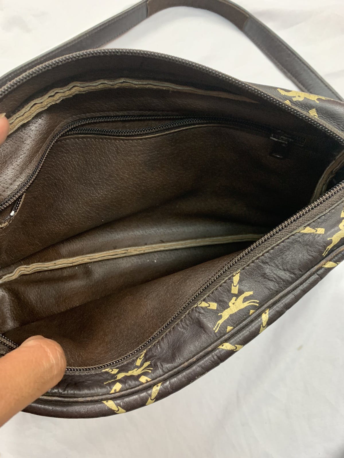 Longchamp sling leather bag - 5
