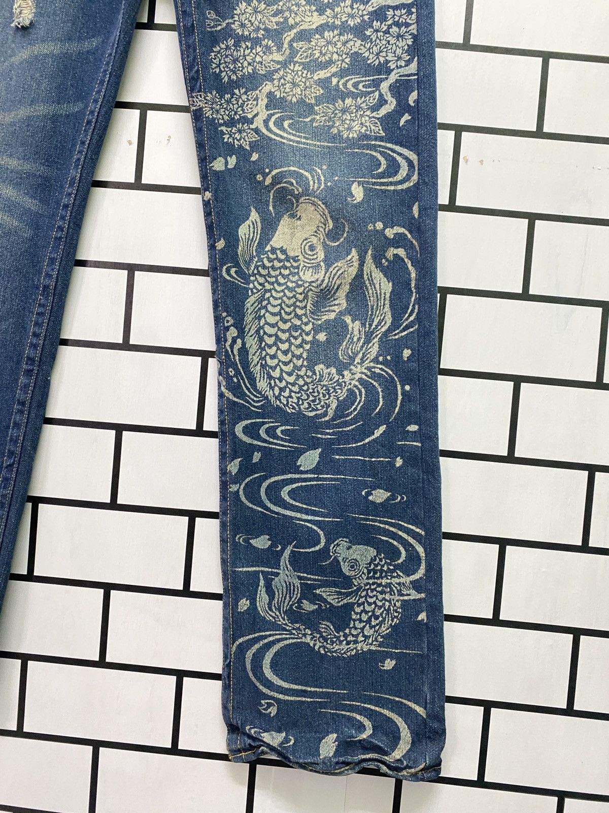 Vintage - Japanese Traditional Sukajan Fish koi Acid Wash Denim - 3