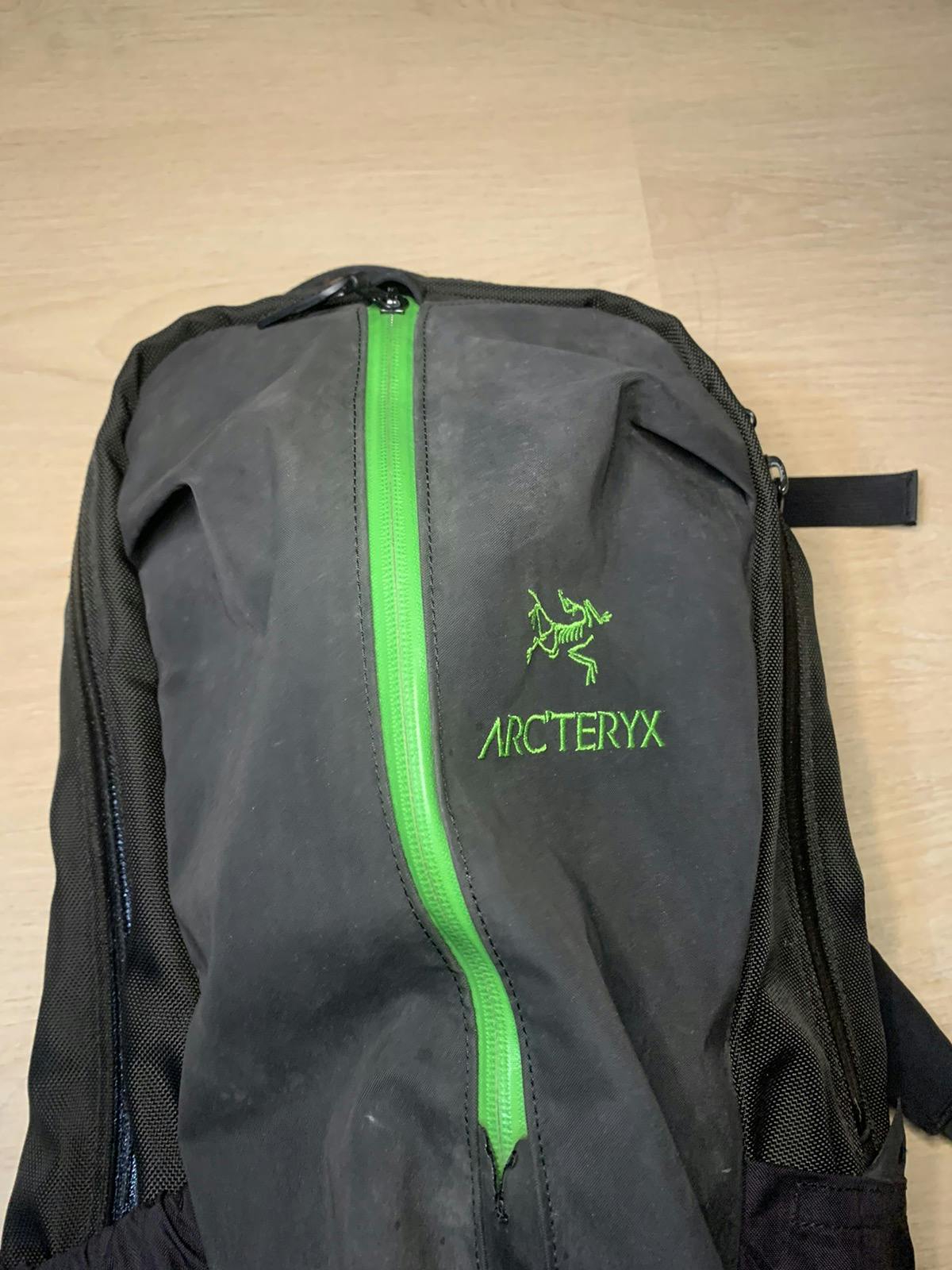 Arcteryx Arro 22 Waterproof Backpack - 2