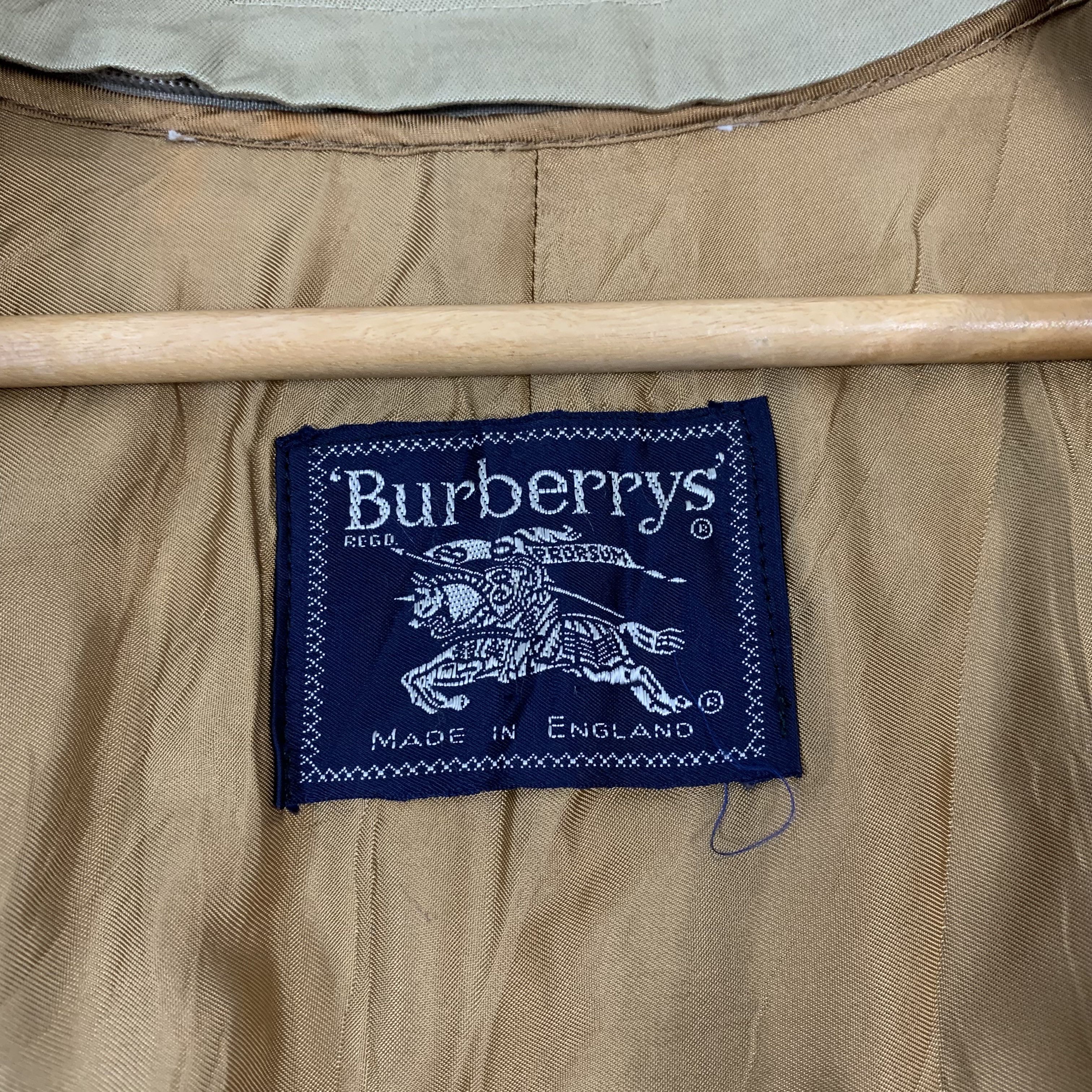 Burberrys Nova Check Inside Trench Coat Made In England - 5