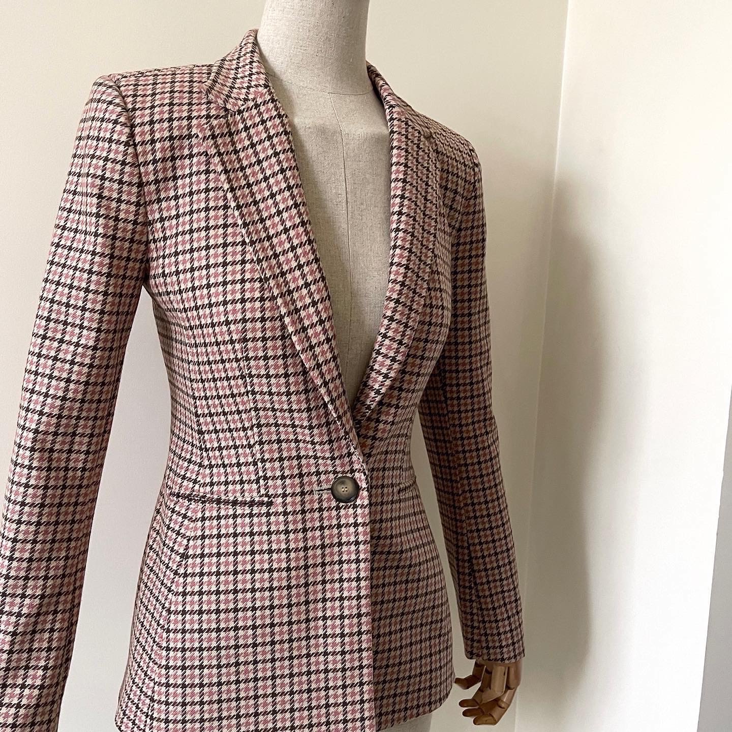 Pietro Filipi pink classic suit  - 2