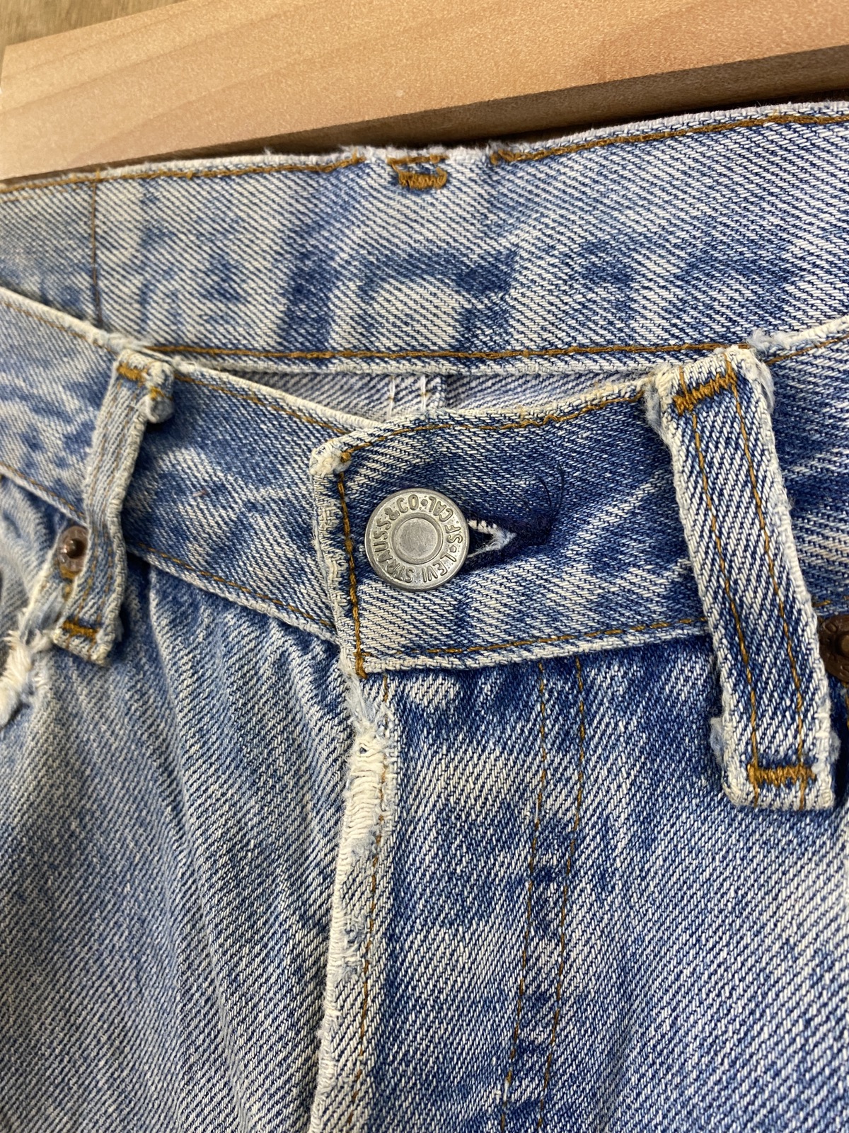 Levi’s Blue Distressed Denim Pants #1600 - 17