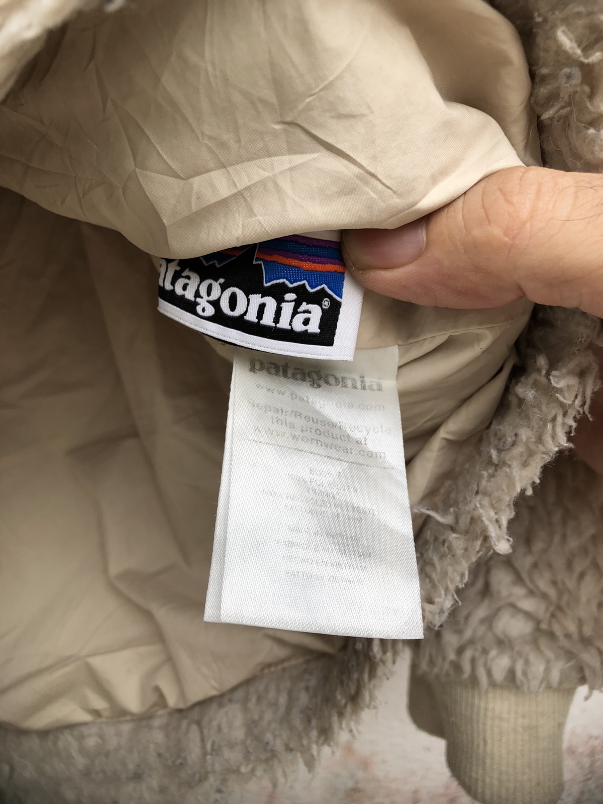 Patagonia Patagonia Deep Pile Hairy Fleece Jacket | sogeking | REVERSIBLE