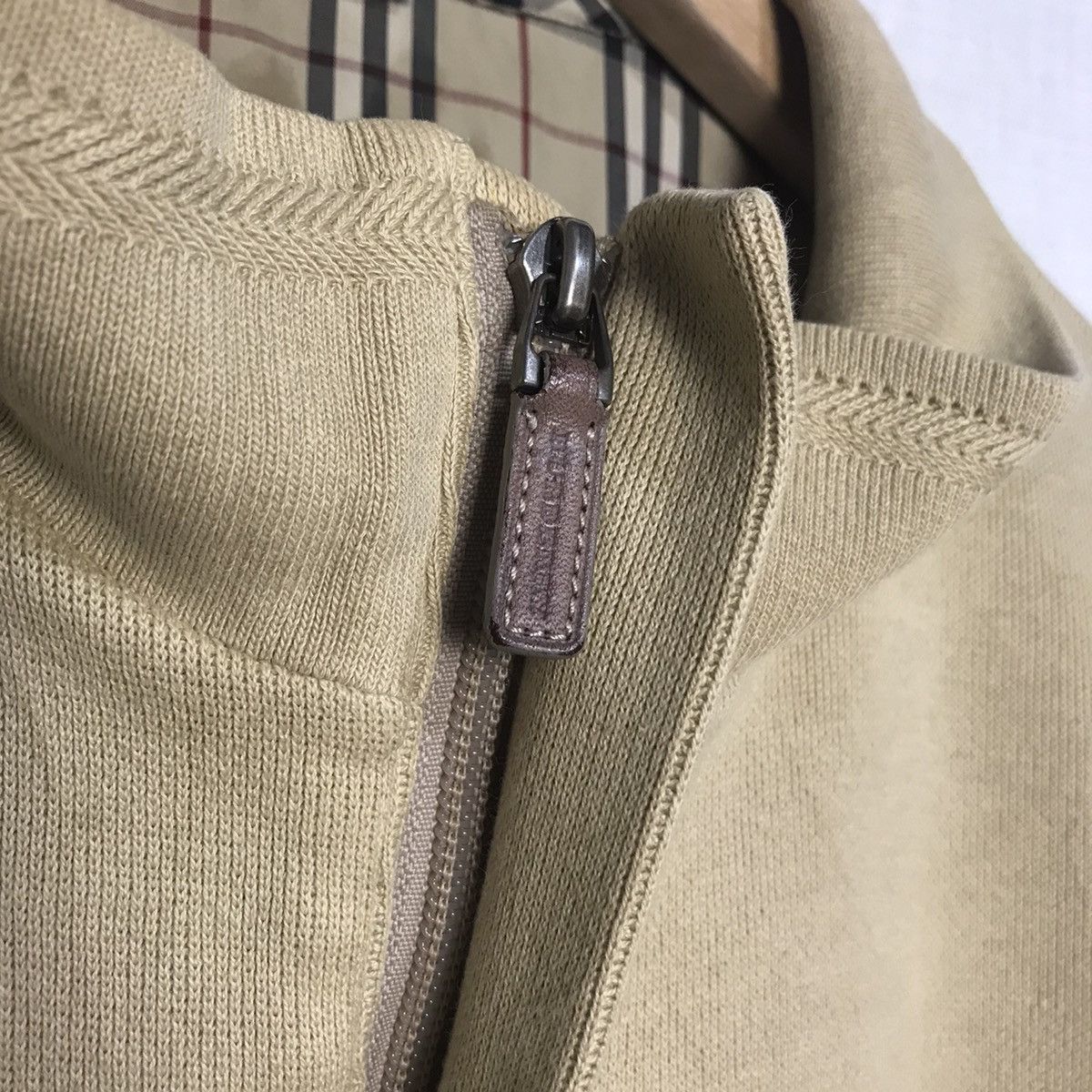 burberry nova check zipper sweater - 6