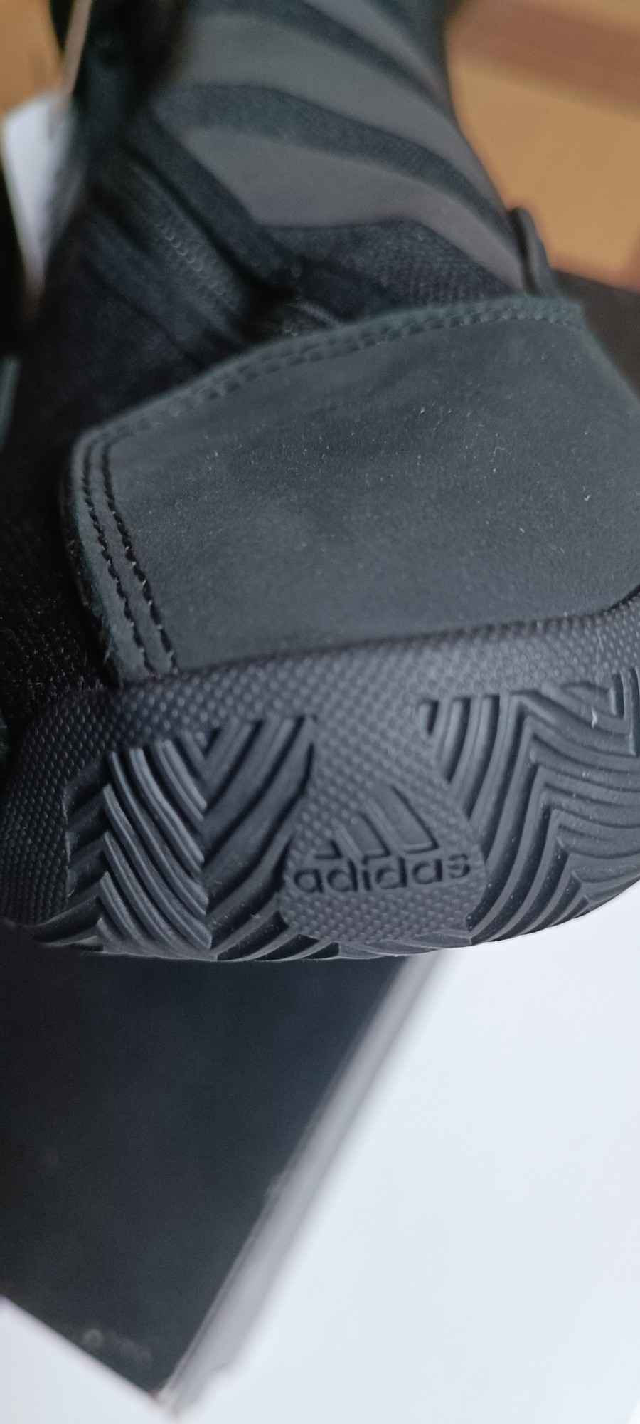 Pharrell x adidas BYW 0 To 60 'Triple Black' DS - 31