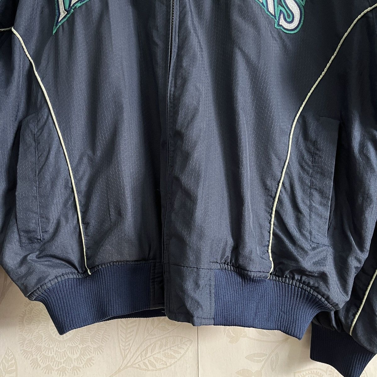 Vintage 1990s Mariners Team MLB Bomber Jacket - 9
