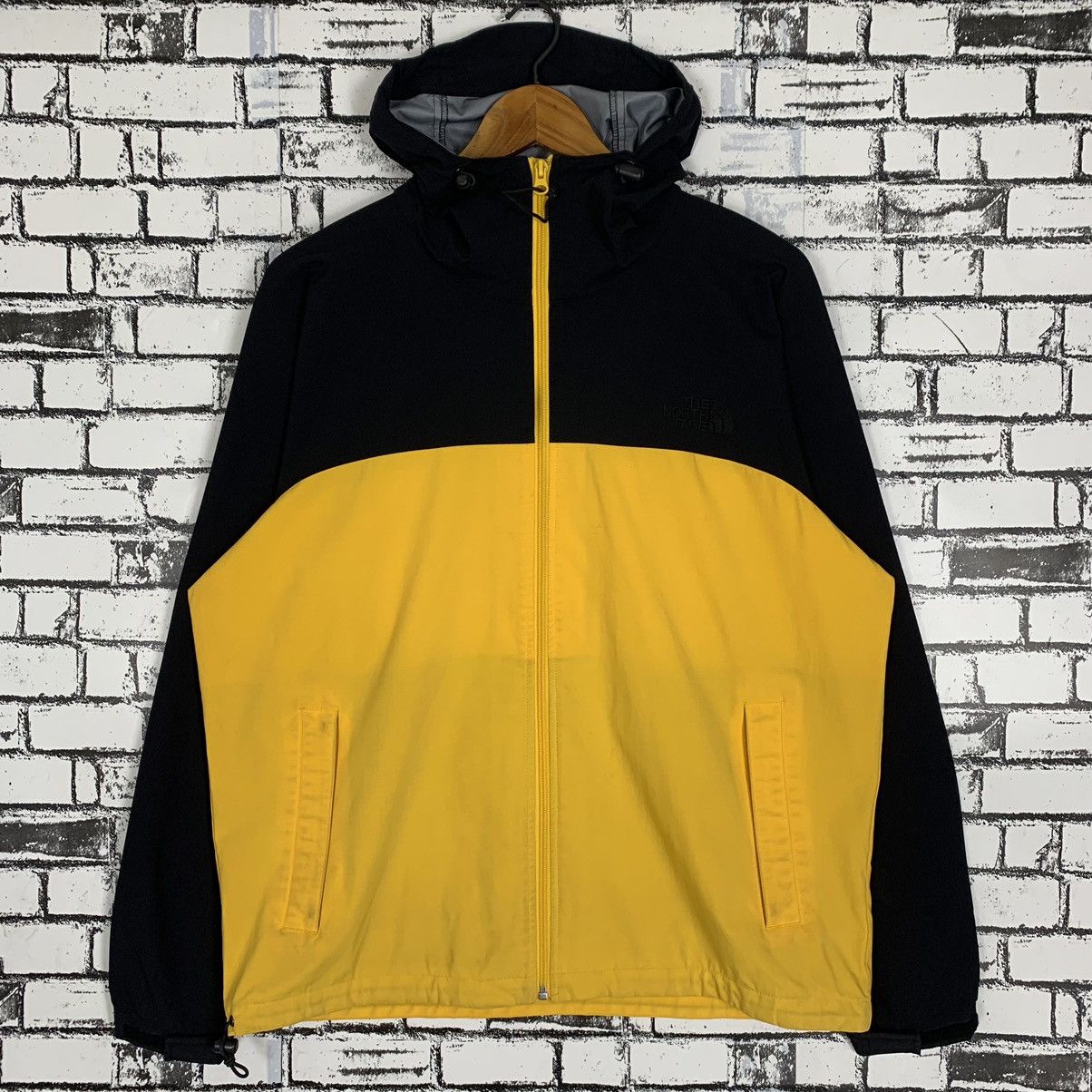 The North Face Windbreaker - 1