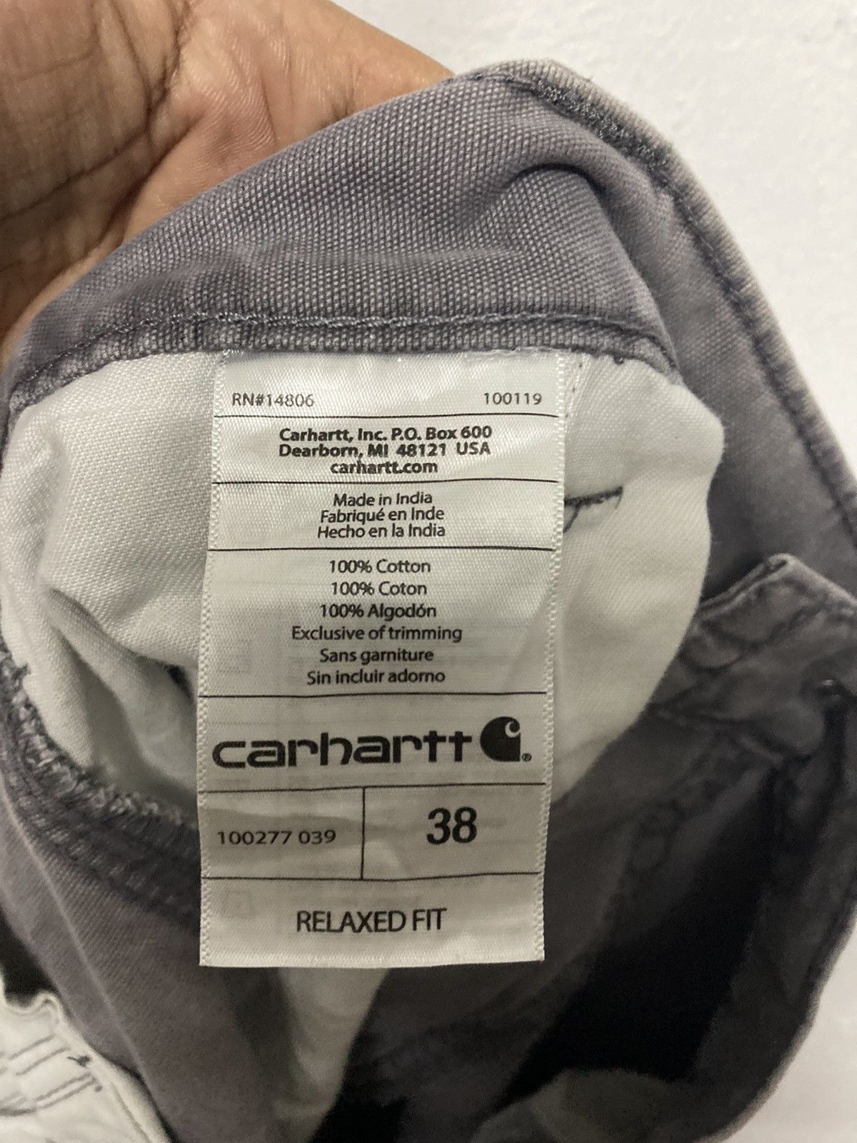 Vintage - Carhatt Relaxed Fit Cargo Short Pant Size 38 - 17