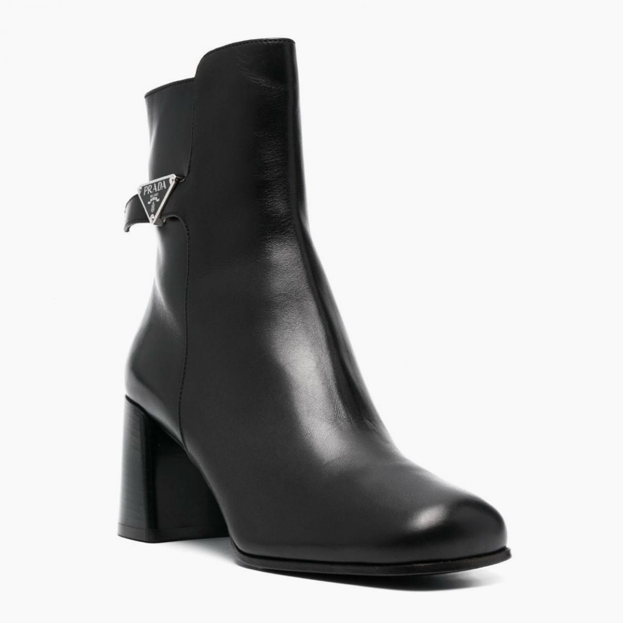 Leather ankle boots - 2