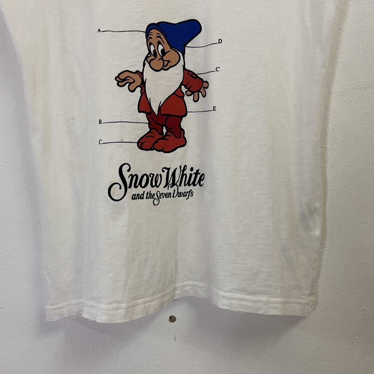 Vintage Uniqlo X Undercover UU Snow White Tee - 5