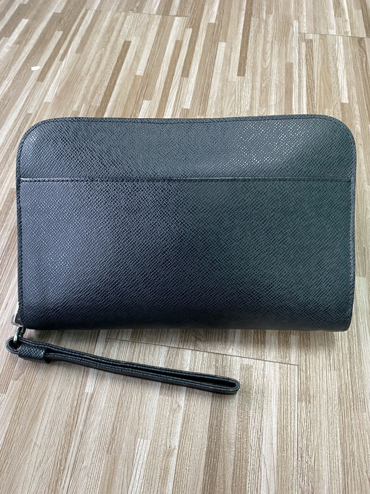 Authentic Louis Vuitton Black Taiga Clutch - 21