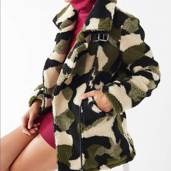 Urban Outfitters - UO Camo Sherpa Fleece Buckle Aviator Jacket - 1