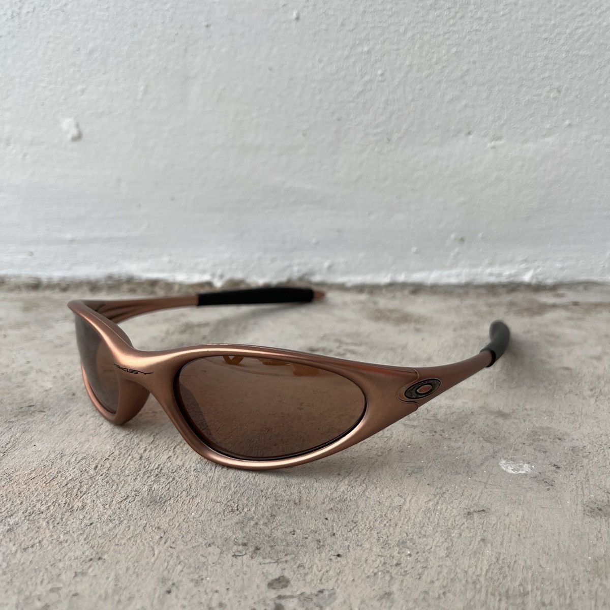 Oakley Minute 1.0 FMJ Copper / VR28 Black Iridium - 1