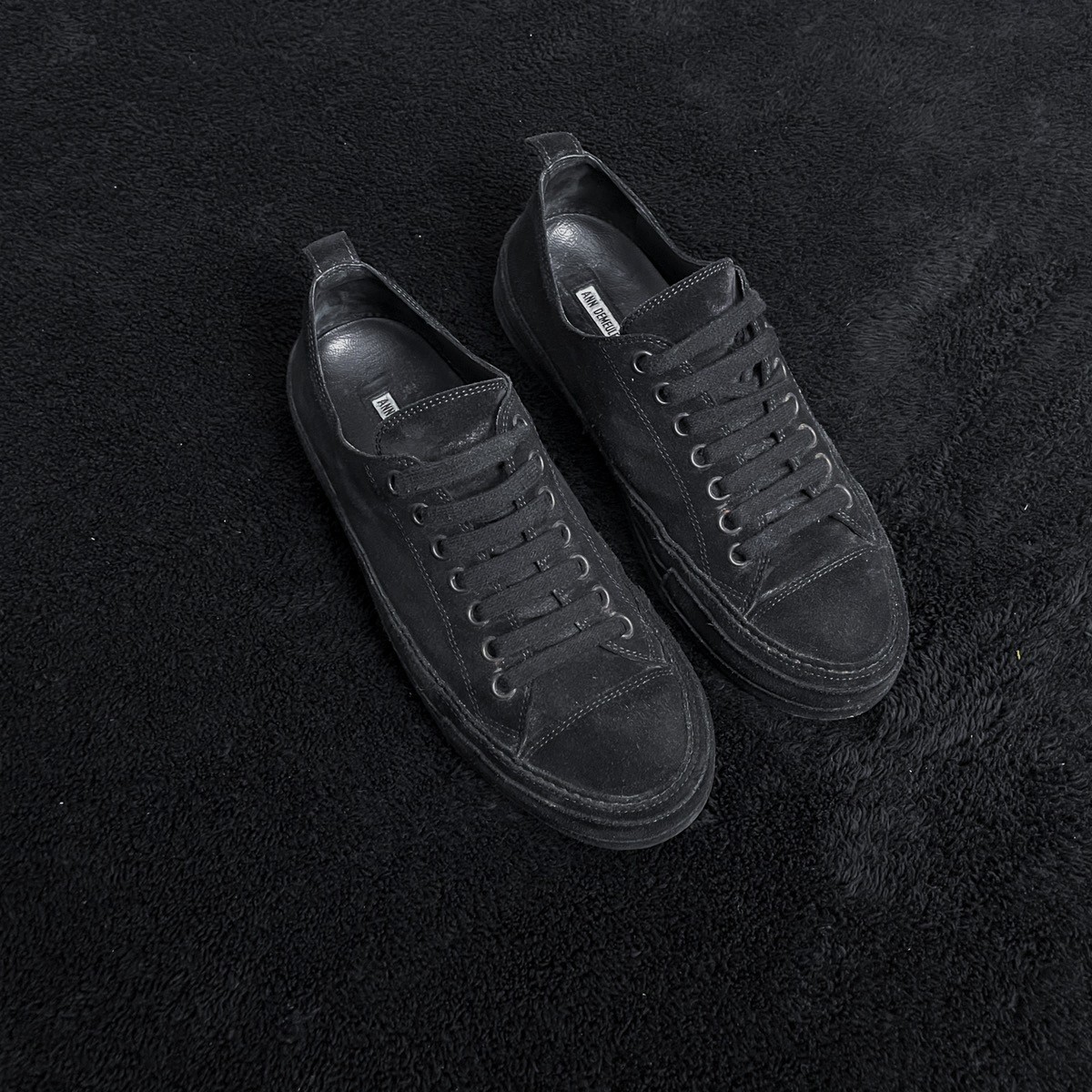 Scamosciato Low-top suede sneakers black. - 2