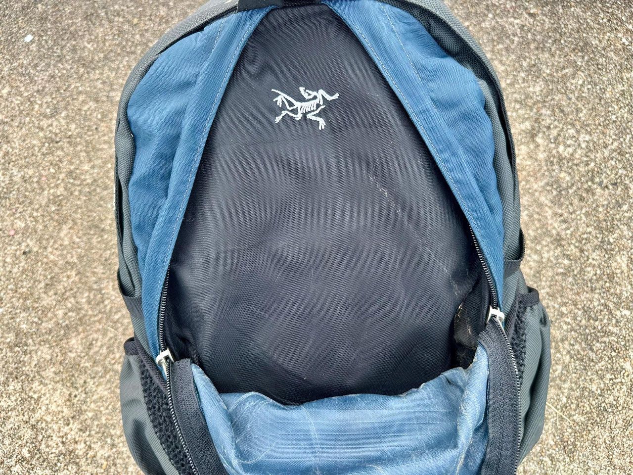 Authentic Arc’teryx Volt 28L Daypack - 9