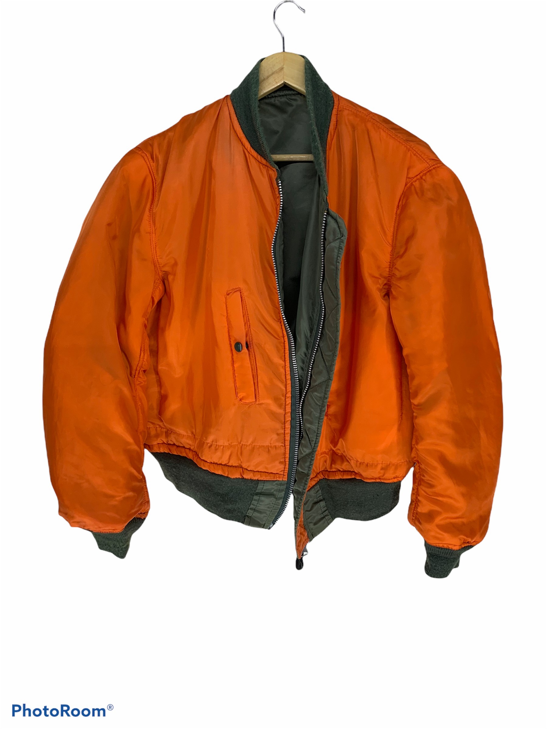 Alpha Industries - Vintage Alpha Industries USA Reversible MA-1 Bomber Jacket - 4