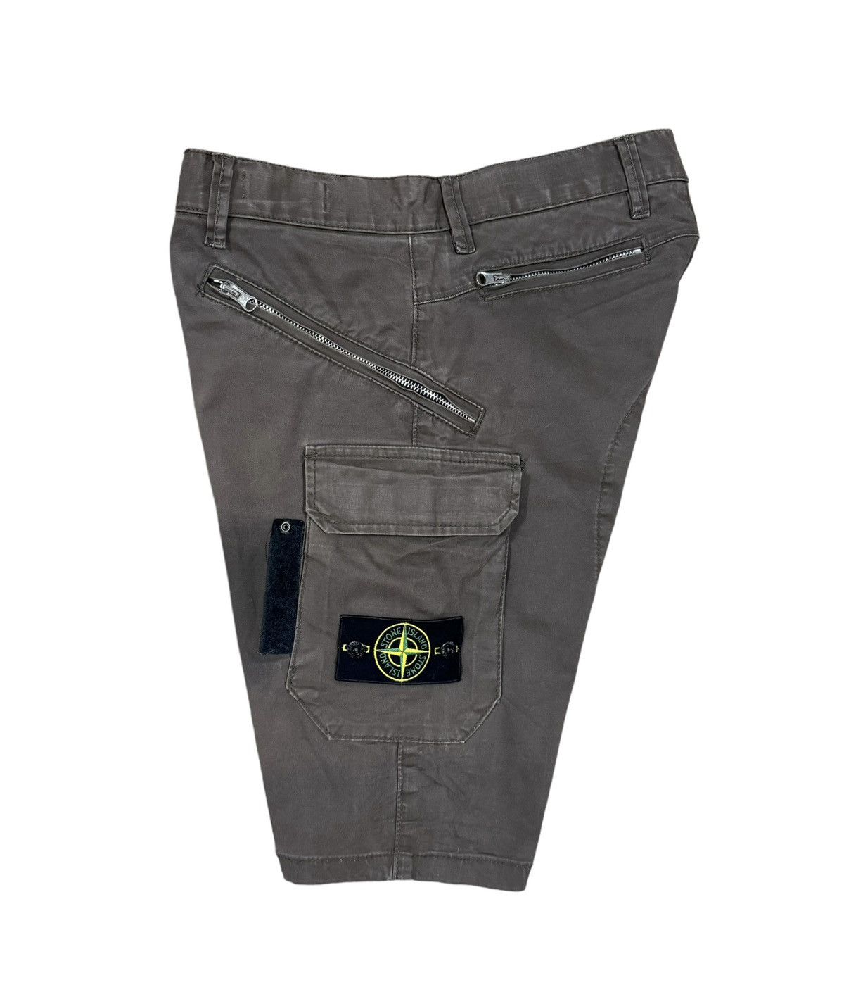 Stone Island Bermuda Cargo Short Pants - 13