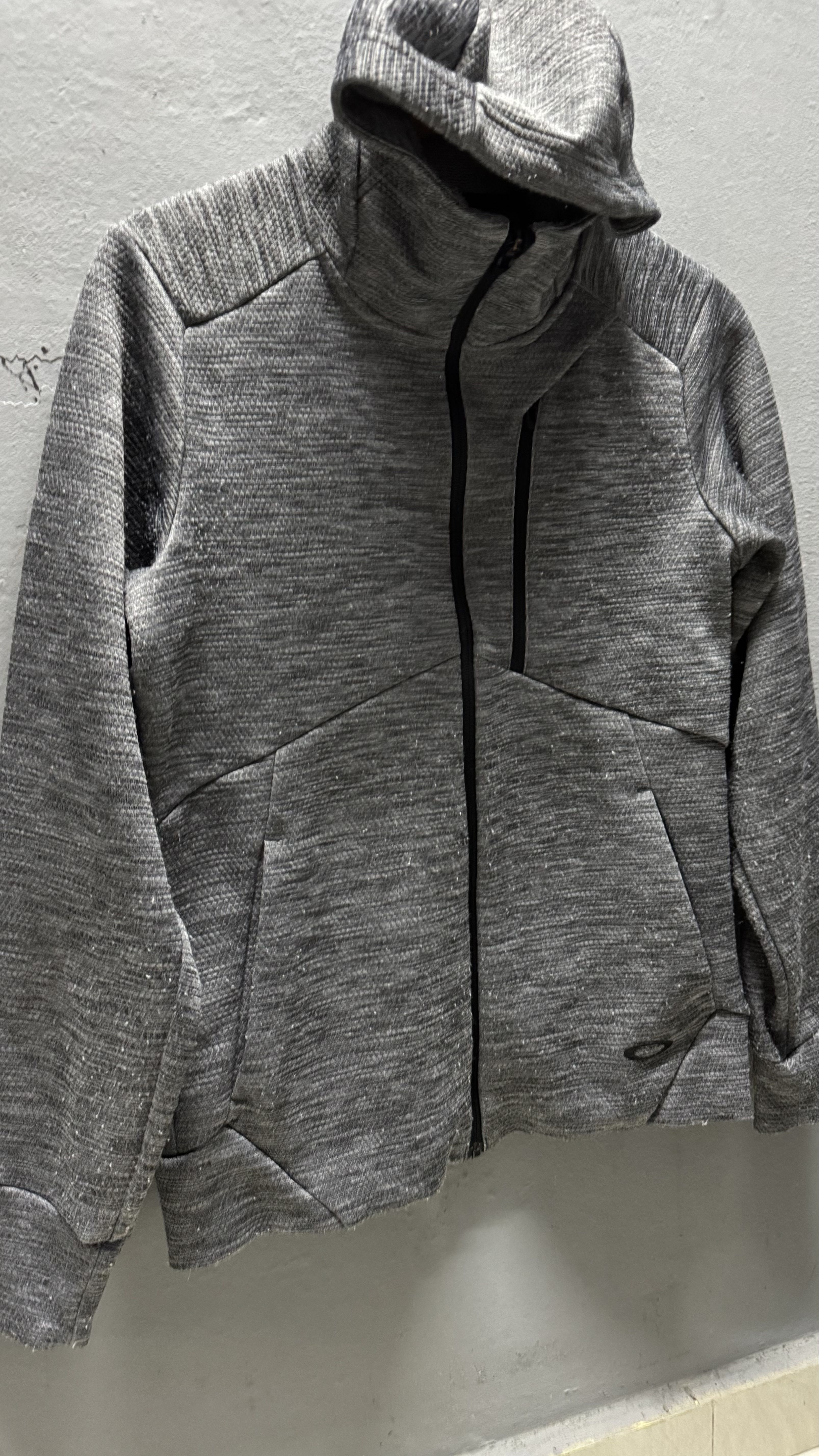 Vintage Oakley Hoodie  - 2