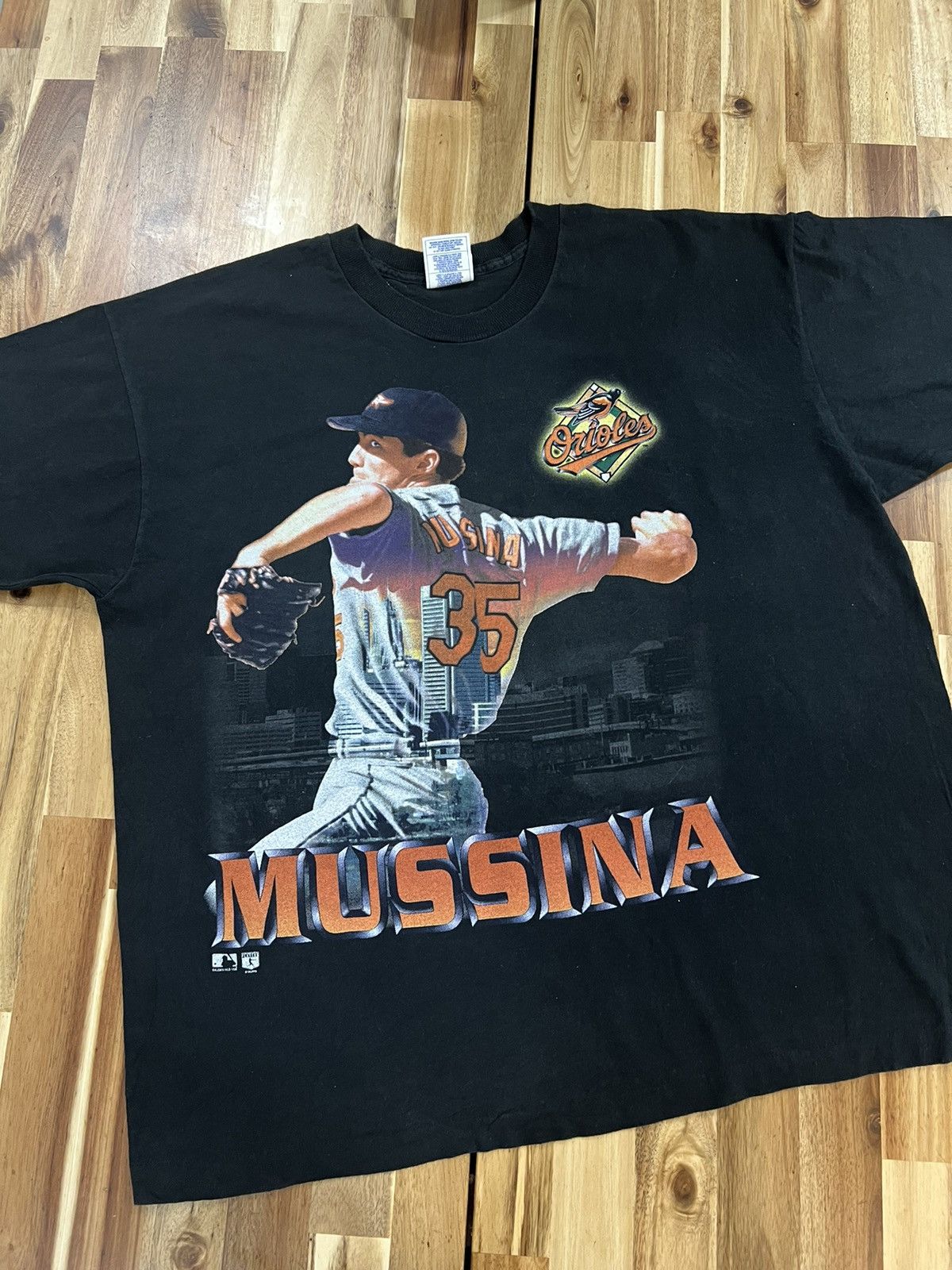 Vintage 90’s MLB shirt - 1