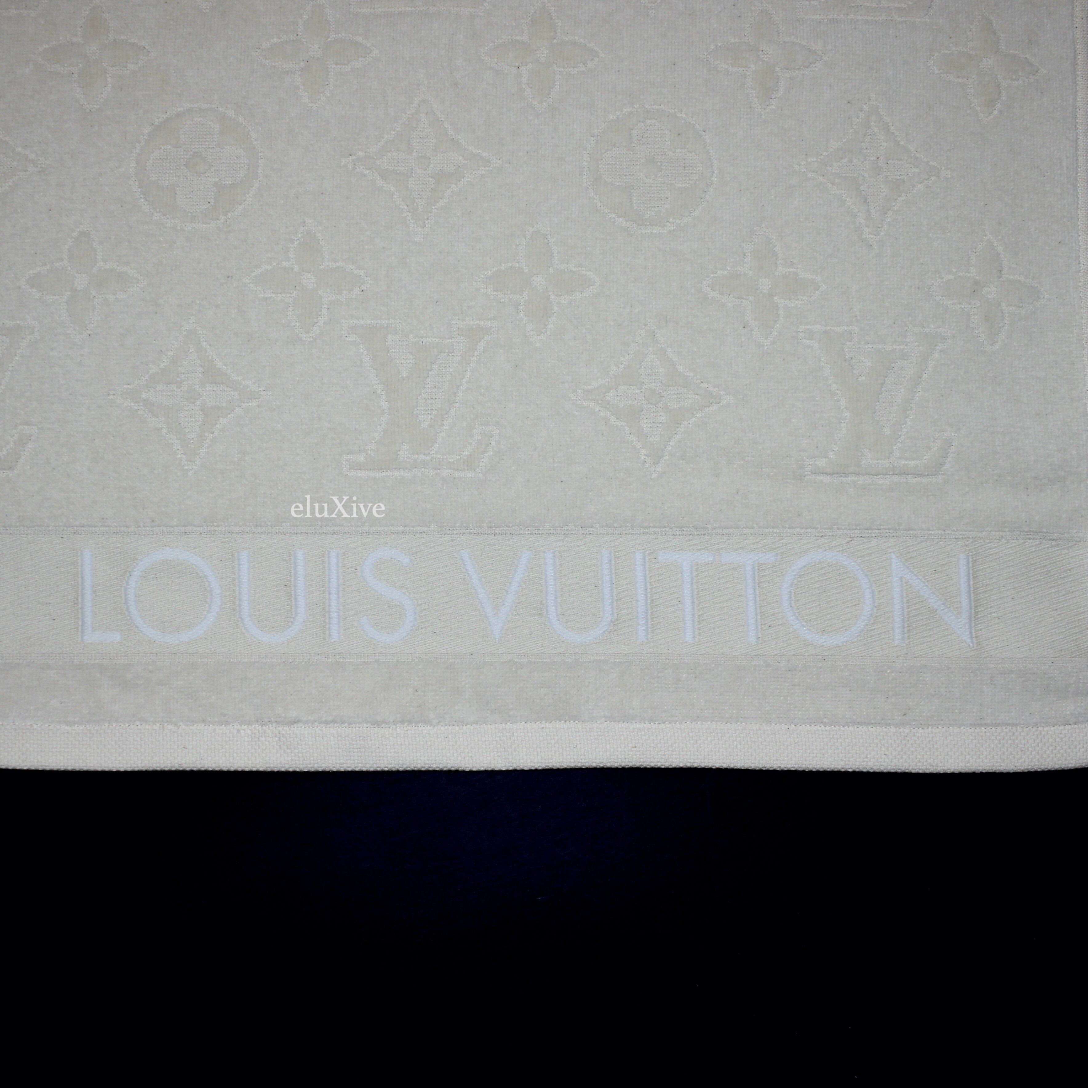 Louis Vuitton Cream White LV Monogram Beach Towel DS - 4