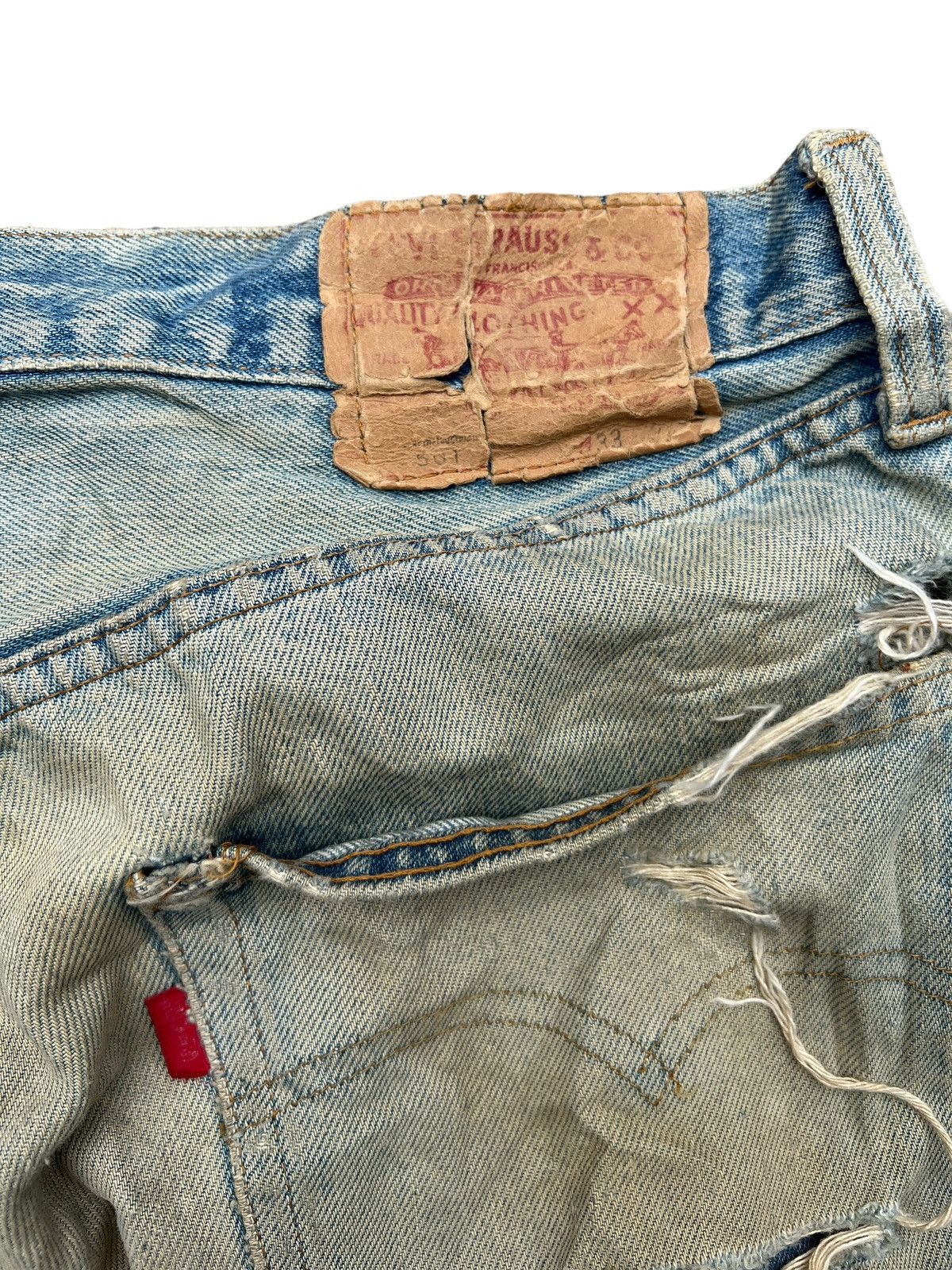 Vintage 70s Levi’s 501 Selvedge Distressed Denim Jeans 32x31 - 7
