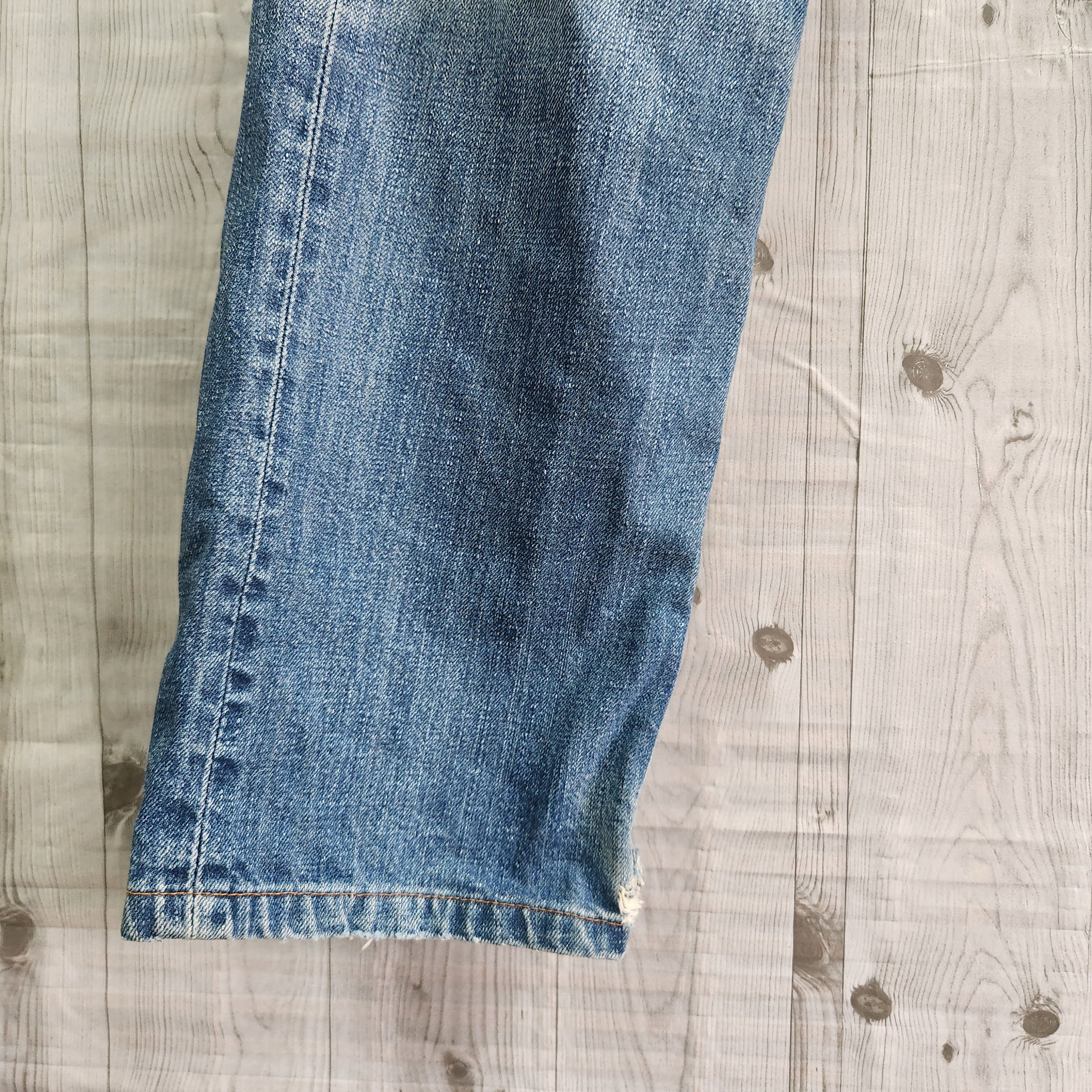 Levis 502 Vintage Distressed Ripped Denim Jeans Year 2002 - 8