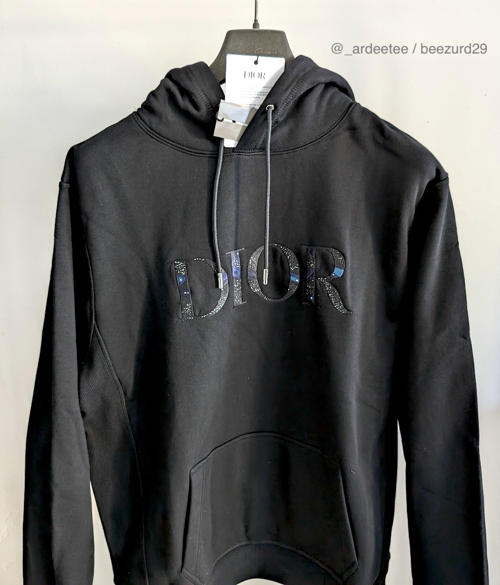 23aw DIOR ディオール ロゴパッチ スリーブロゴ フーディー 黒 Dior *NEW* DIOR EMBROIDERED GALAXY LOGO HOODIE | ardeetee | REVERSIBLE