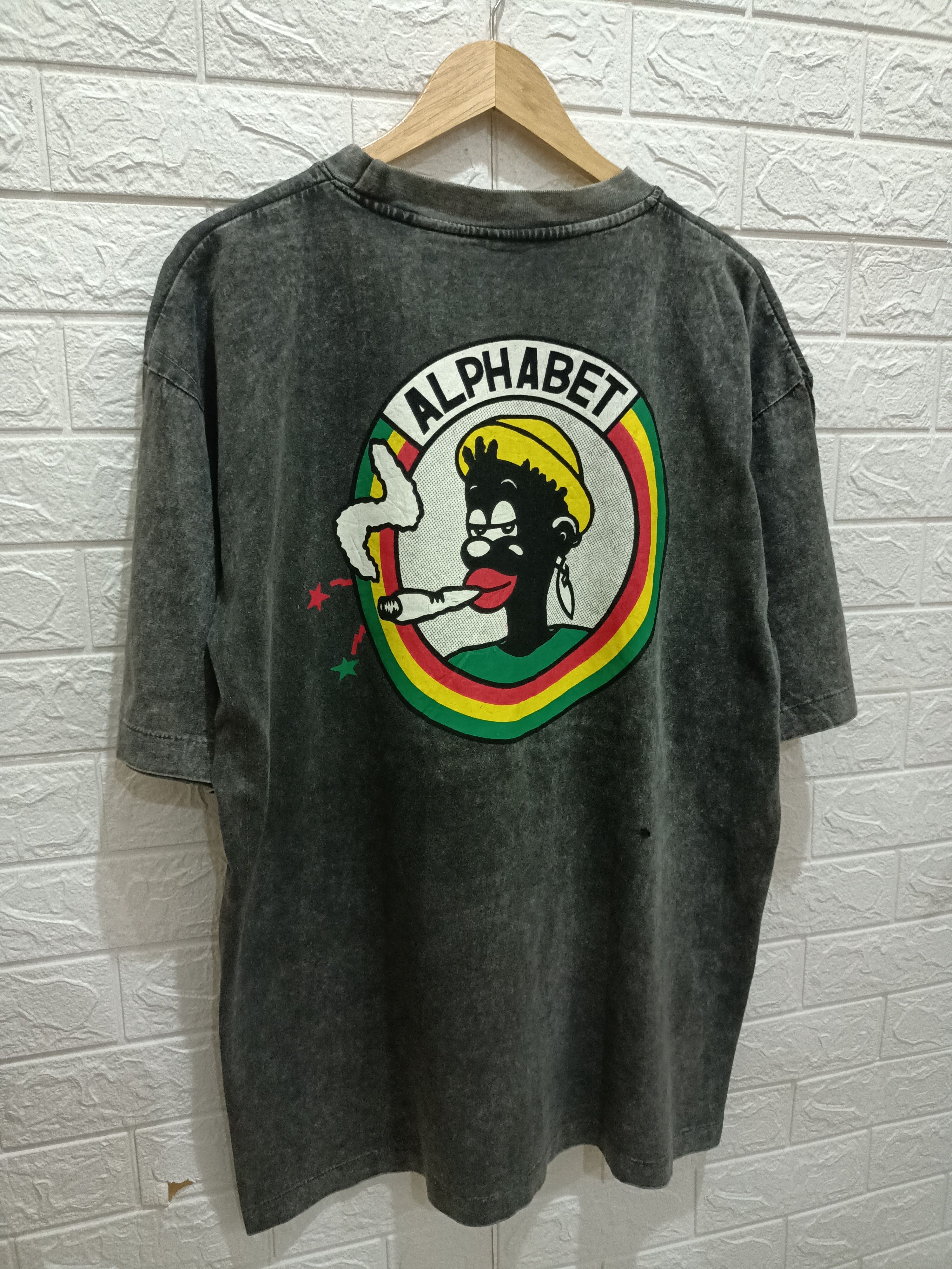 Vintage 90s ALPHABET Reggae Rasta Back Hit Printed Tee - 4