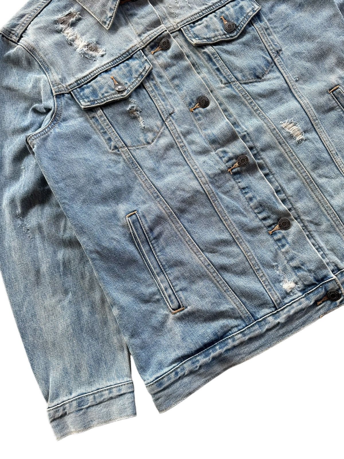 Gap Denim Jacket Distressed - 18