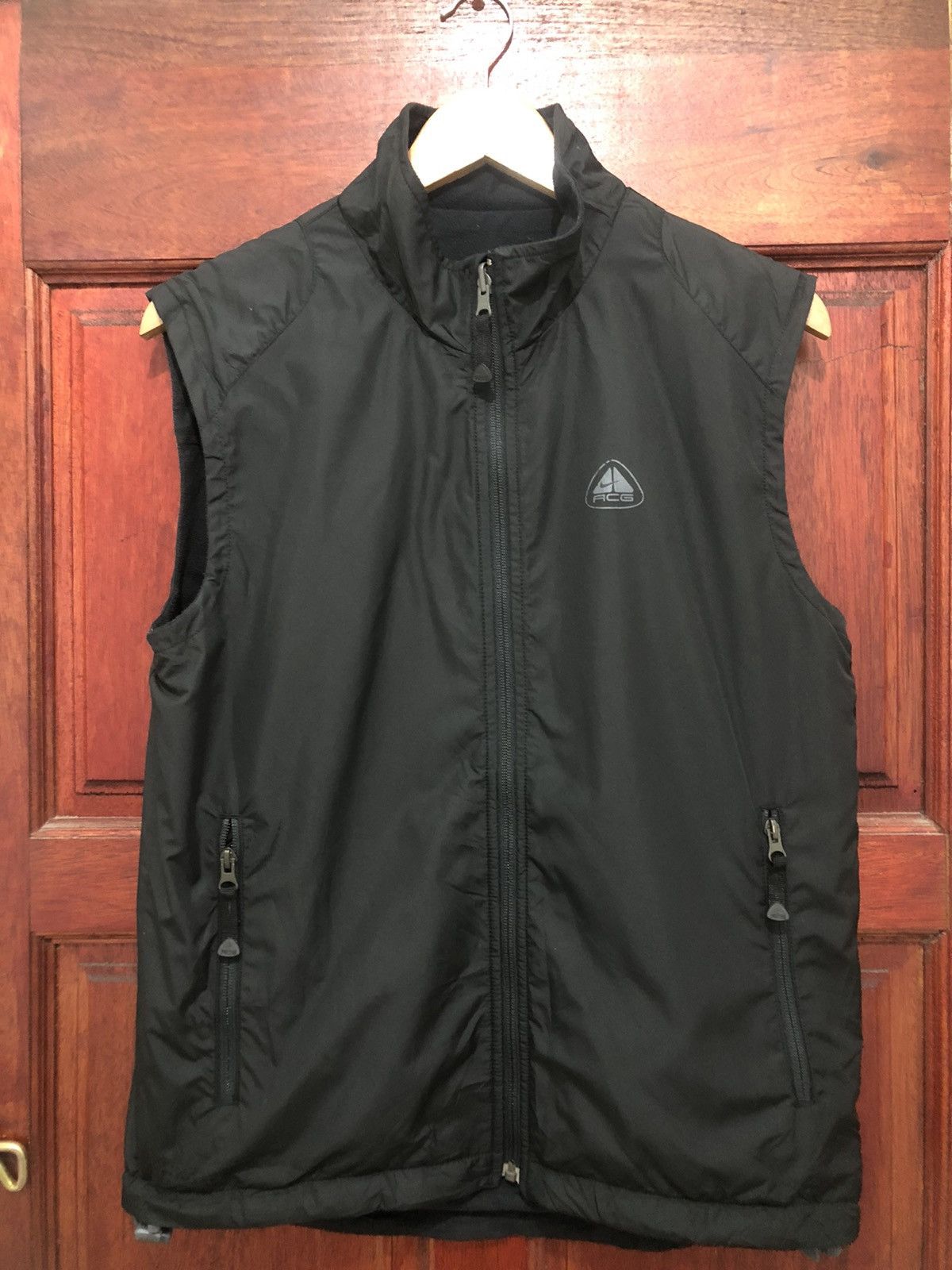 Streetwear - Nike ACG Reversible Vest Jacket - 1