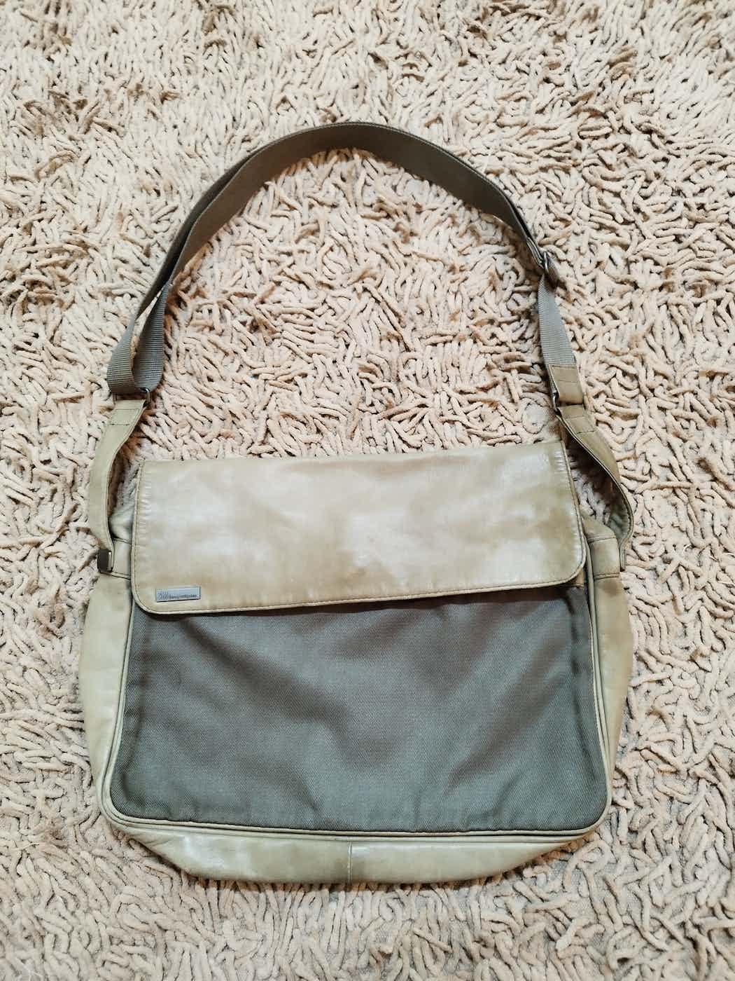 Rare Vintage Isseymiyake cross body bag - 1