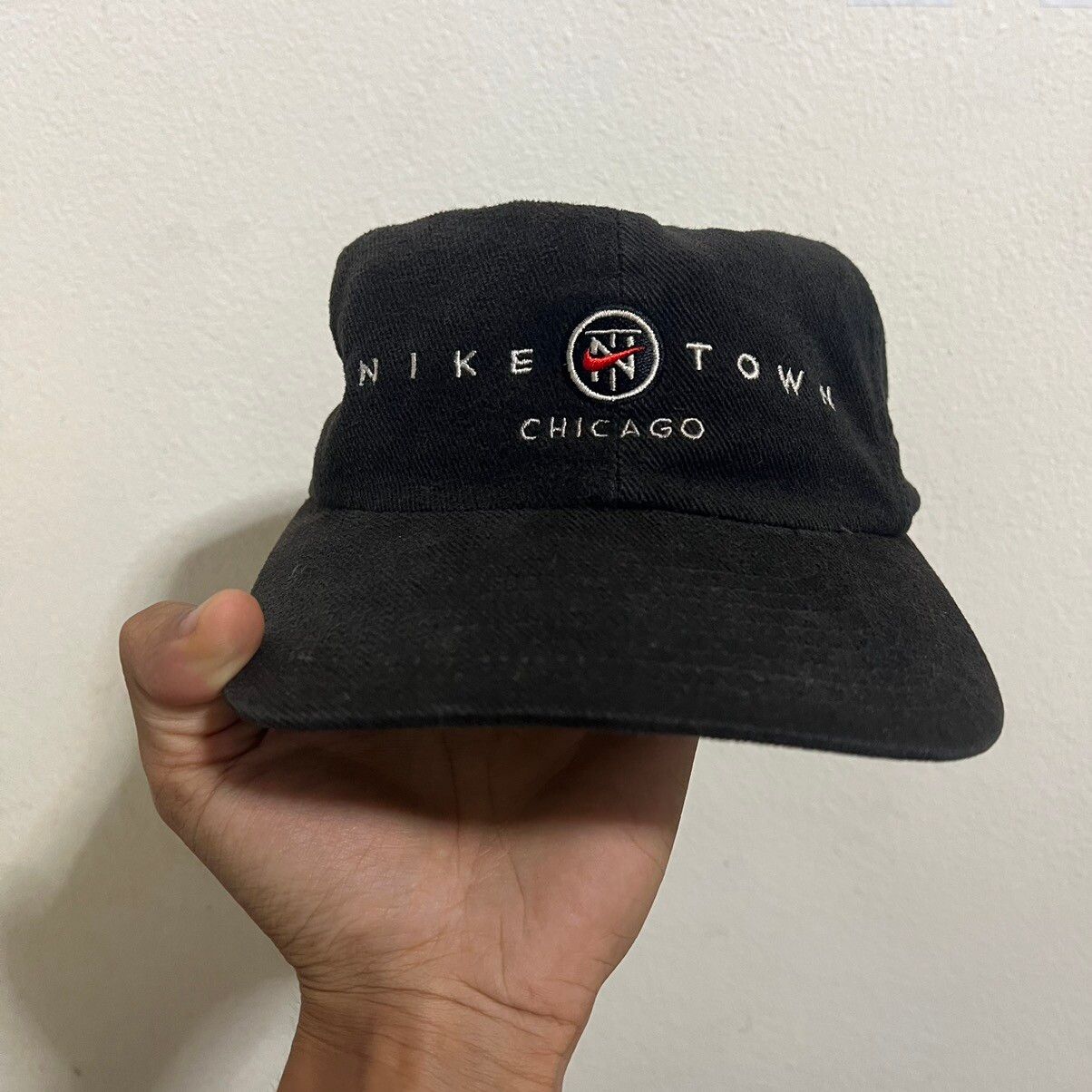 Vintage Nike Town Chicago hat - 1