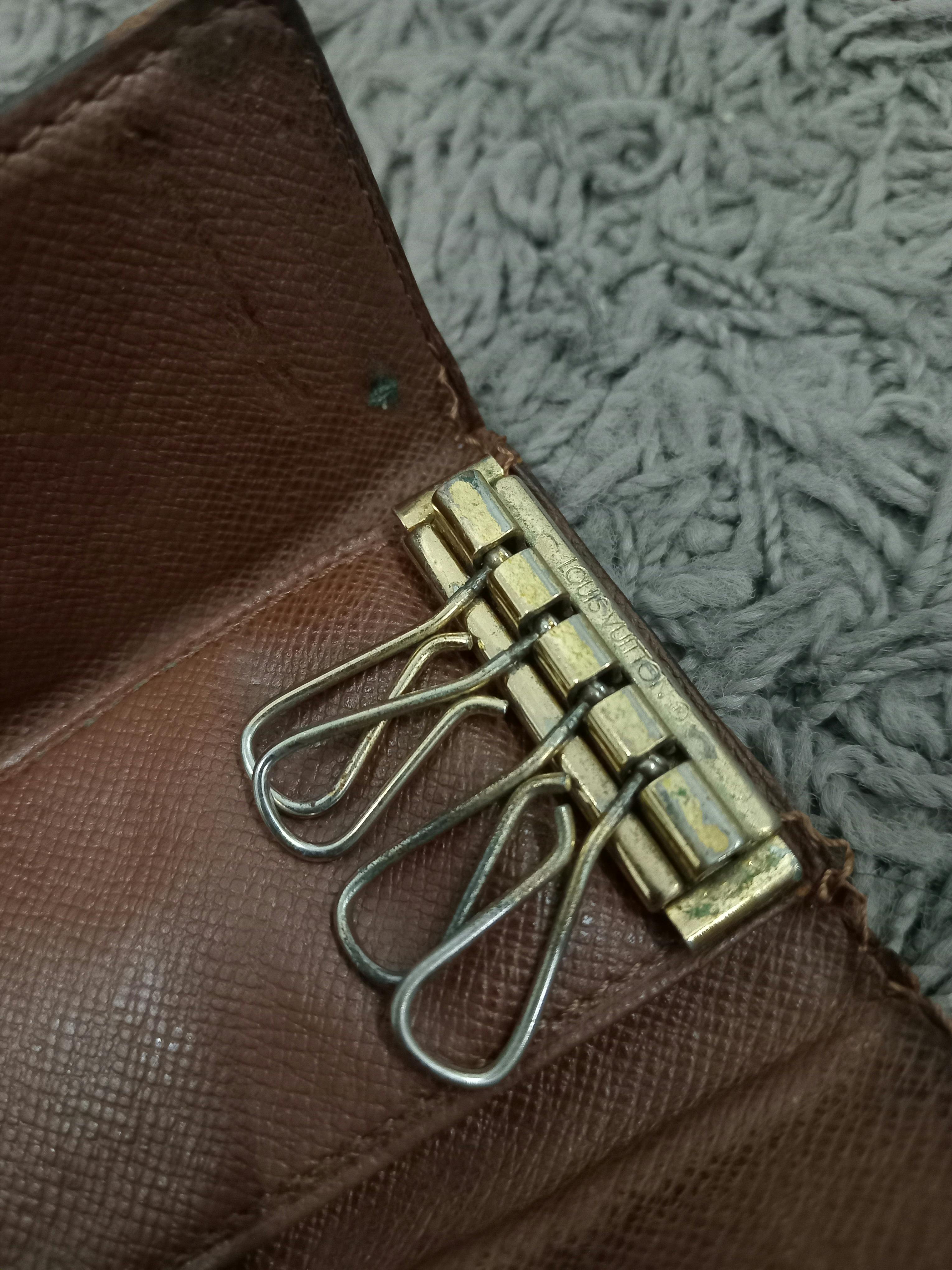 Louis Vuitton Monogram Key Holder - 3